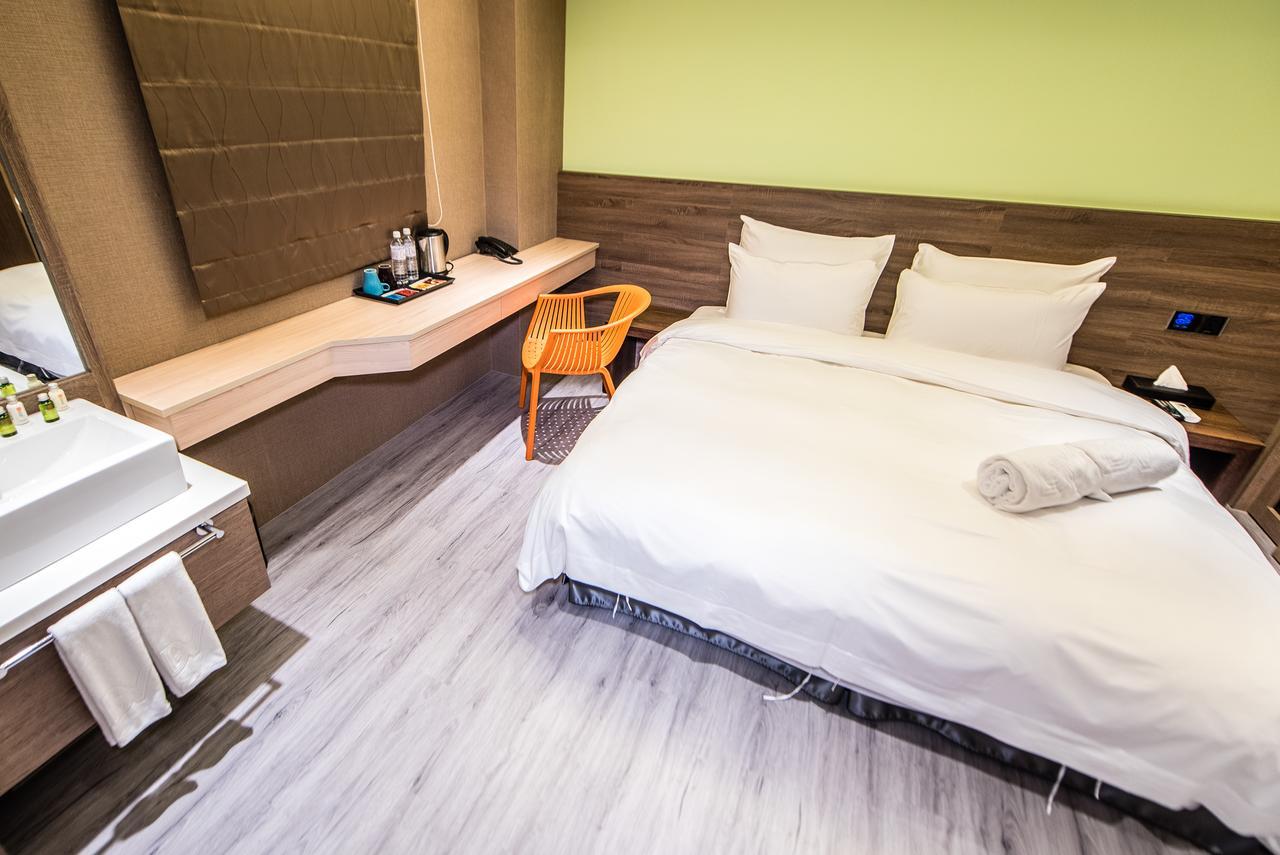 Six Fukun Hotel Jiaoxi Eksteriør billede