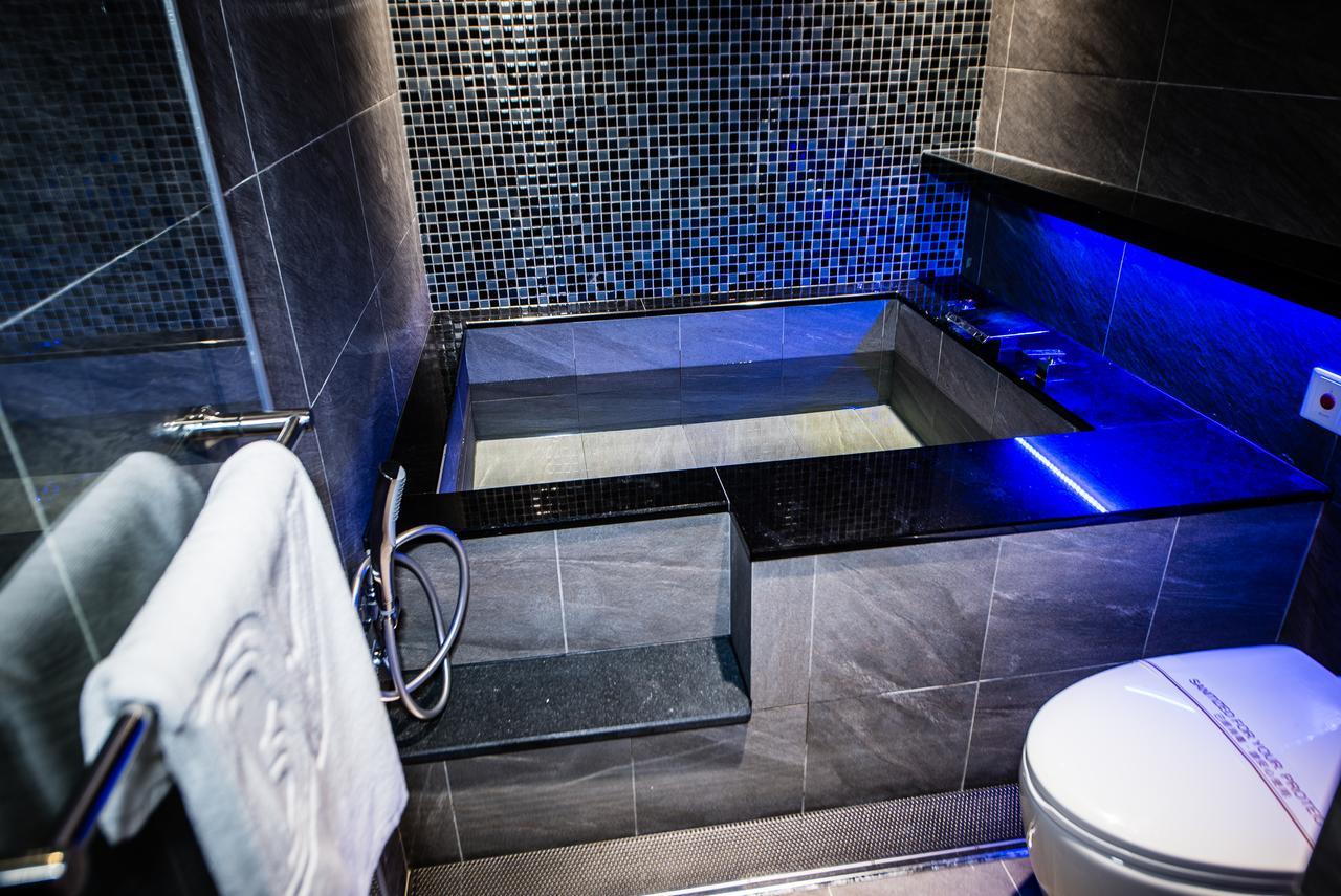 Six Fukun Hotel Jiaoxi Eksteriør billede